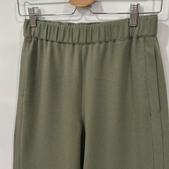WHBM the wide leg crop green size 2 - Picture 3 of 11